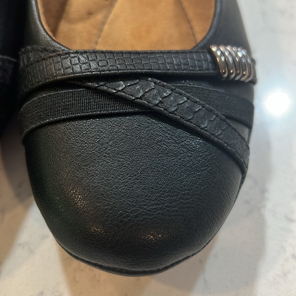 Eurosoft by Sofft Women's Shainna Ballet Flat Size 8 - Picture 9 of 15